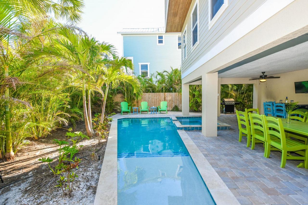 Nautical Tides Villa Bradenton Beach Exterior photo