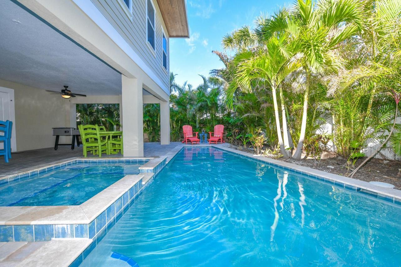 Nautical Tides Villa Bradenton Beach Exterior photo