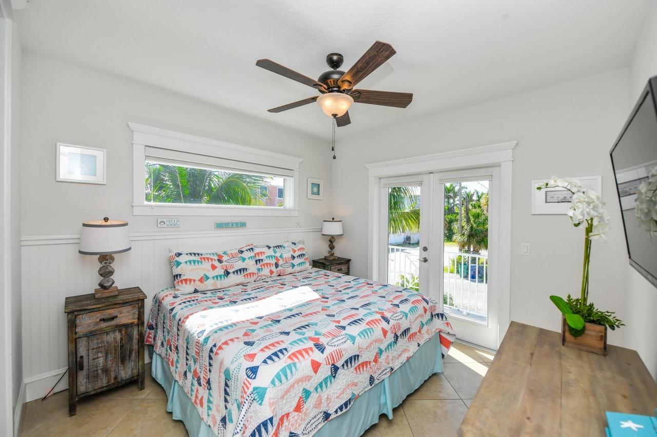 Nautical Tides Villa Bradenton Beach Exterior photo
